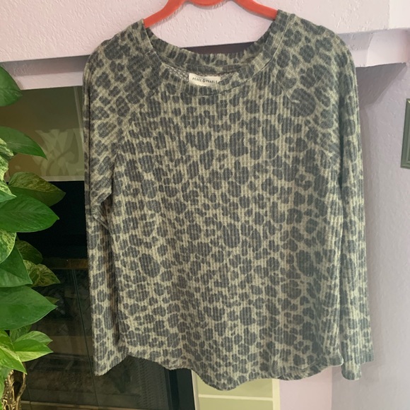 *️⃣ PEACE PEARLS TOP ( SMALL )*️⃣ - Picture 1 of 8